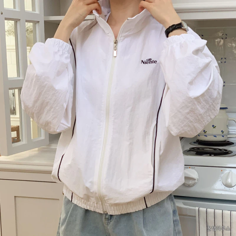 여성 라인 배색 나일론 바람막이 간절기 데일리룩 캐주얼 러닝 루즈핏 바스락 윈드브레이커 상세 이미지 8
